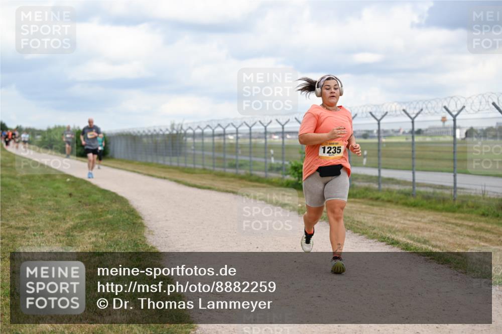 14.09.2025 - Airport Race Dr. Thomas Lammeyer http://msf.ph/oto/8882259 14.09.2025 12:34:48 Laufen 1235 meine-sportfotos.de