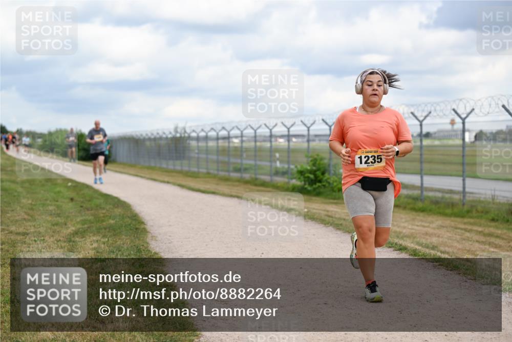 14.09.2025 - Airport Race Dr. Thomas Lammeyer http://msf.ph/oto/8882264 14.09.2025 12:34:48 Laufen 1235 meine-sportfotos.de