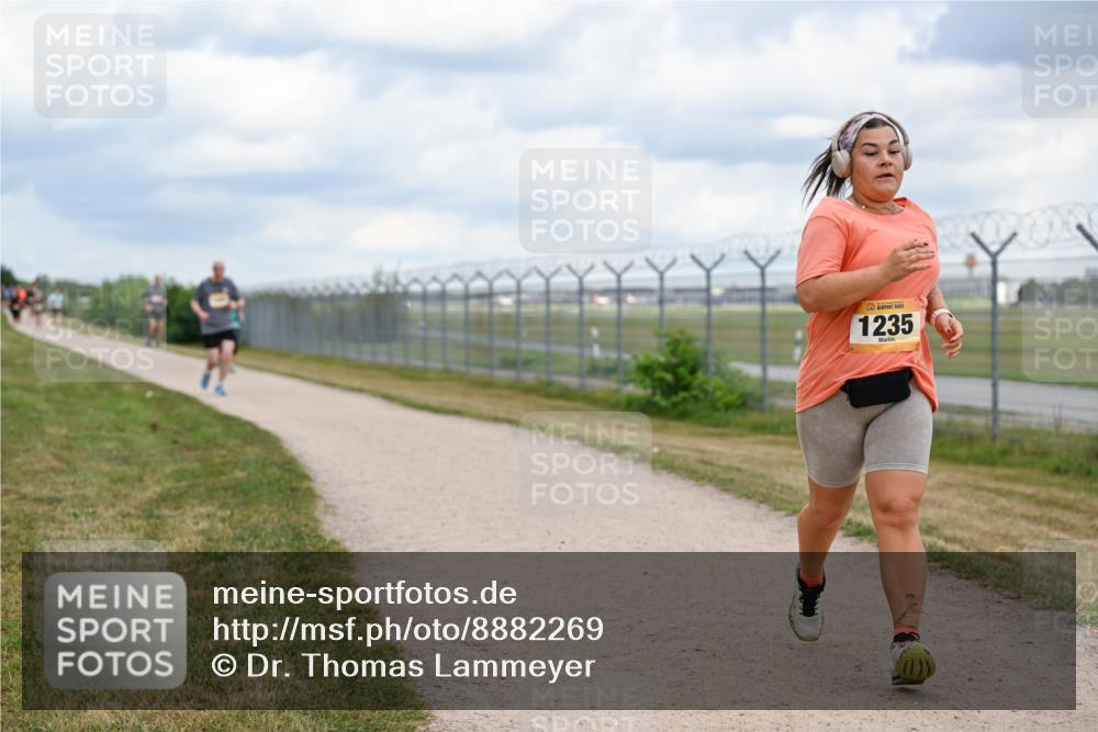 14.09.2025 - Airport Race Dr. Thomas Lammeyer http://msf.ph/oto/8882269 14.09.2025 12:34:48 Laufen 1235 meine-sportfotos.de