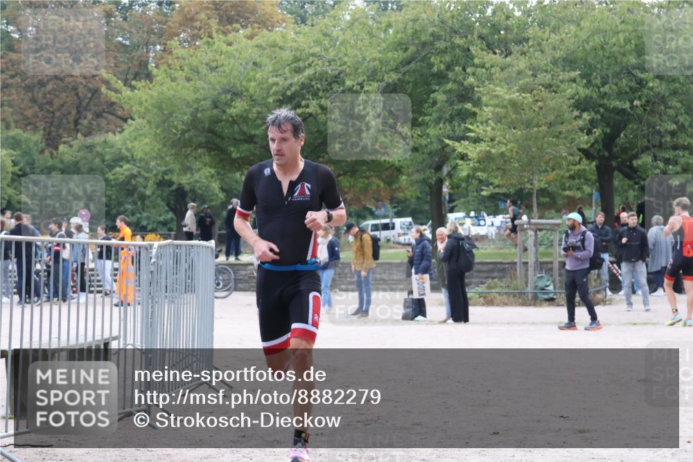 14.09.2025 - Stadtparktriathlon Strokosch-Dieckow http://msf.ph/oto/8882279 14.09.2025 09:46:13 Ziel 301 meine-sportfotos.de