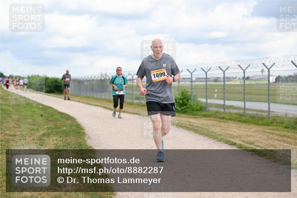 14.09.2025 - Airport Race Dr. Thomas Lammeyer http://msf.ph/oto/8882287 14.09.2025 12:34:56 Laufen 1699 meine-sportfotos.de