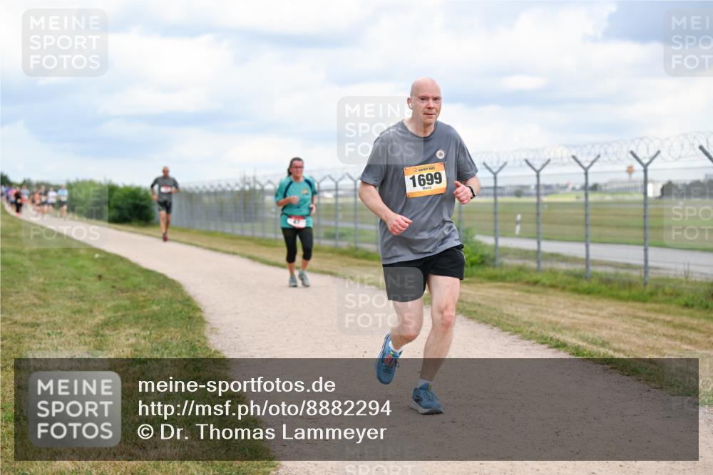 14.09.2025 - Airport Race Dr. Thomas Lammeyer http://msf.ph/oto/8882294 14.09.2025 12:34:56 Laufen 1699 meine-sportfotos.de