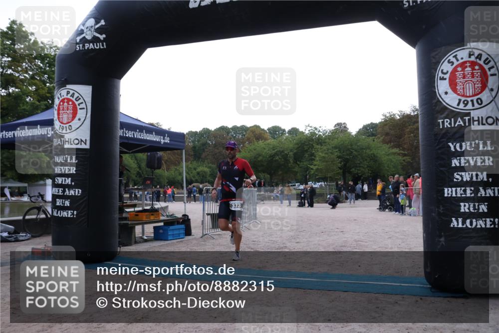 14.09.2025 - Stadtparktriathlon Strokosch-Dieckow http://msf.ph/oto/8882315 14.09.2025 09:46:39 Ziel 373 meine-sportfotos.de