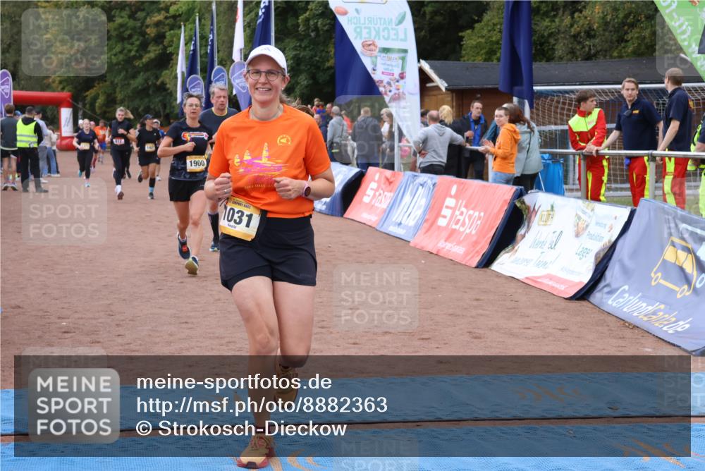 14.09.2025 - Airport Race Strokosch-Dieckow http://msf.ph/oto/8882363 14.09.2025 12:44:10 Ziel 812, 927, 942, 1031, 1287, 1371, 1421, 1900 meine-sportfotos.de