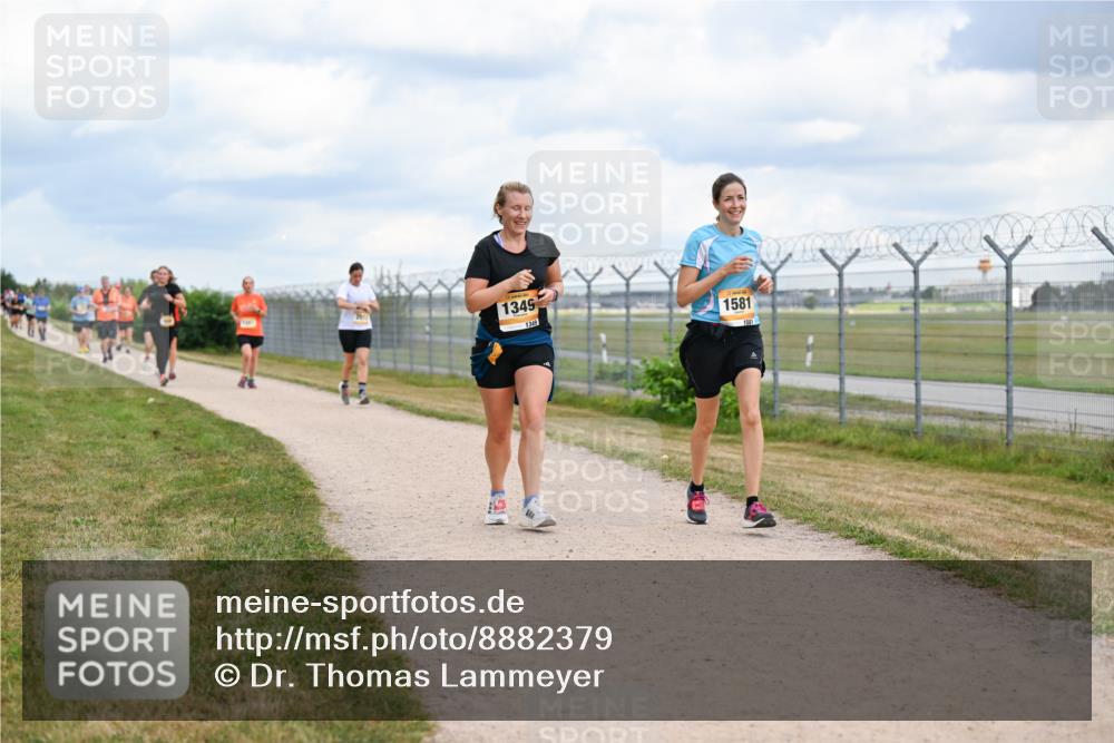 14.09.2025 - Airport Race Dr. Thomas Lammeyer http://msf.ph/oto/8882379 14.09.2025 12:35:18 Laufen 1349, 1349, 1581, 1581 meine-sportfotos.de