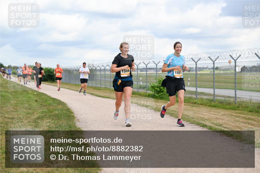 14.09.2025 - Airport Race Dr. Thomas Lammeyer http://msf.ph/oto/8882382 14.09.2025 12:35:18 Laufen 1349, 1349, 1581, 1581 meine-sportfotos.de