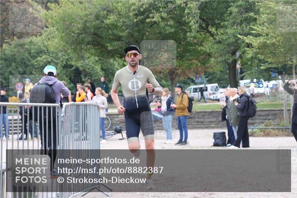 14.09.2025 - Stadtparktriathlon Strokosch-Dieckow http://msf.ph/oto/8882387 14.09.2025 09:47:32 Ziel 339, 354 meine-sportfotos.de