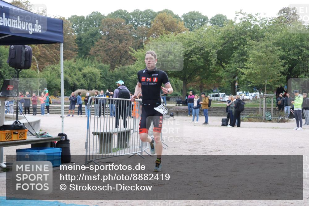 14.09.2025 - Stadtparktriathlon Strokosch-Dieckow http://msf.ph/oto/8882419 14.09.2025 09:47:59 Ziel 352 meine-sportfotos.de