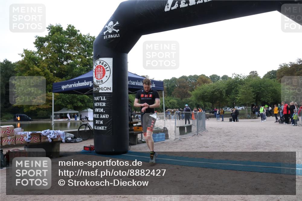 14.09.2025 - Stadtparktriathlon Strokosch-Dieckow http://msf.ph/oto/8882427 14.09.2025 09:48:00 Ziel 352, 367 meine-sportfotos.de