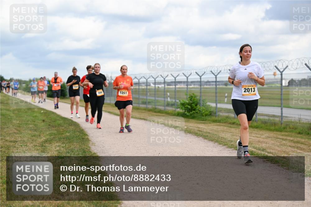 14.09.2025 - Airport Race Dr. Thomas Lammeyer http://msf.ph/oto/8882433 14.09.2025 12:35:24 Laufen 990, 1261, 2013 meine-sportfotos.de