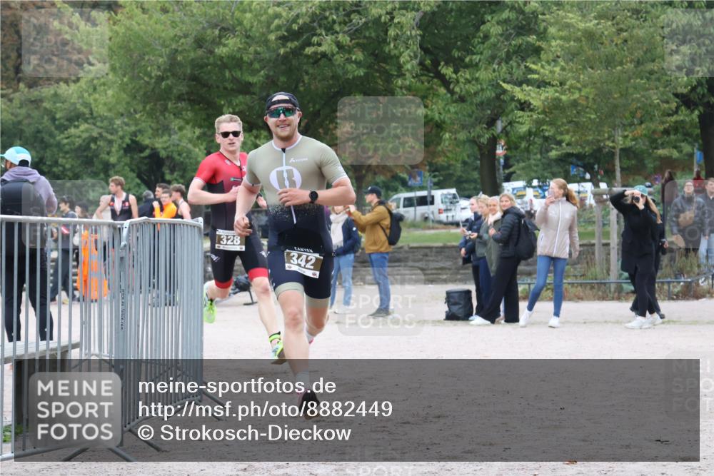 14.09.2025 - Stadtparktriathlon Strokosch-Dieckow http://msf.ph/oto/8882449 14.09.2025 09:48:11 Ziel 328, 342, 367 meine-sportfotos.de