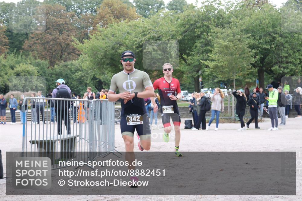 14.09.2025 - Stadtparktriathlon Strokosch-Dieckow http://msf.ph/oto/8882451 14.09.2025 09:48:12 Ziel 328, 342, 367 meine-sportfotos.de