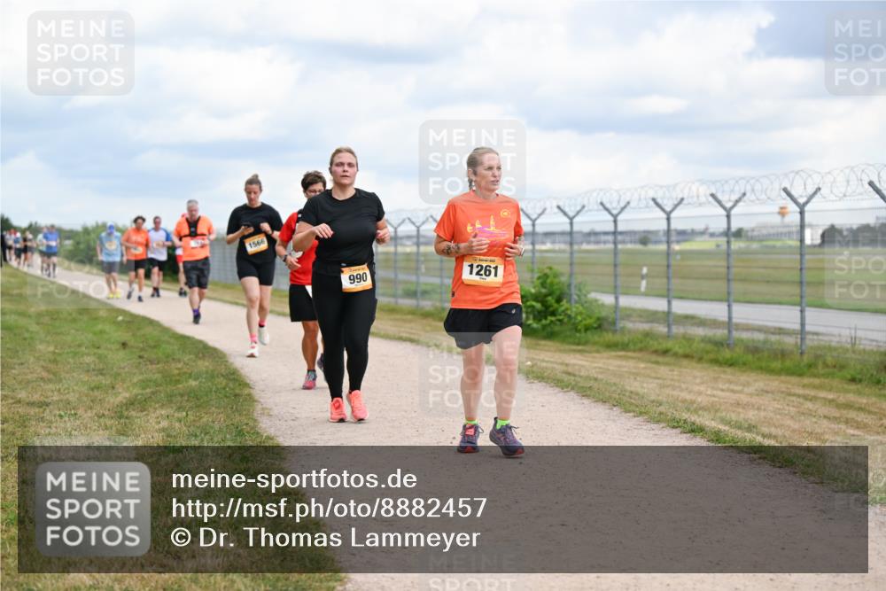 14.09.2025 - Airport Race Dr. Thomas Lammeyer http://msf.ph/oto/8882457 14.09.2025 12:35:26 Laufen 1566, 990, 1261 meine-sportfotos.de