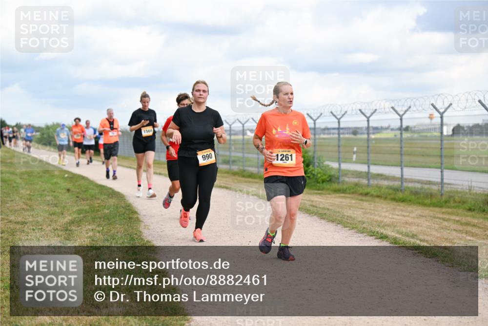 14.09.2025 - Airport Race Dr. Thomas Lammeyer http://msf.ph/oto/8882461 14.09.2025 12:35:26 Laufen 1566, 990, 1261 meine-sportfotos.de