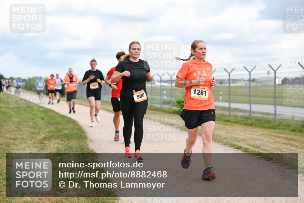 14.09.2025 - Airport Race Dr. Thomas Lammeyer http://msf.ph/oto/8882468 14.09.2025 12:35:27 Laufen 1564, 990, 1261 meine-sportfotos.de