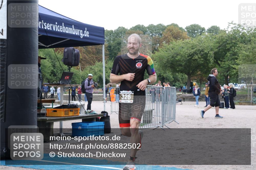 14.09.2025 - Stadtparktriathlon Strokosch-Dieckow http://msf.ph/oto/8882502 14.09.2025 09:48:49 Ziel 326 meine-sportfotos.de