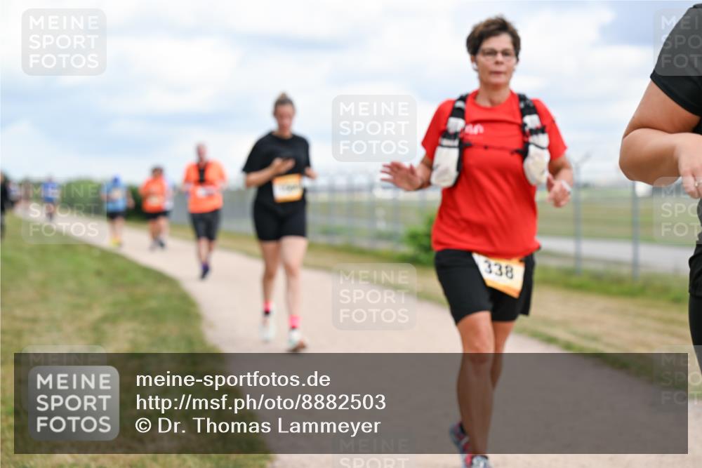 14.09.2025 - Airport Race Dr. Thomas Lammeyer http://msf.ph/oto/8882503 14.09.2025 12:35:29 Laufen 338 meine-sportfotos.de