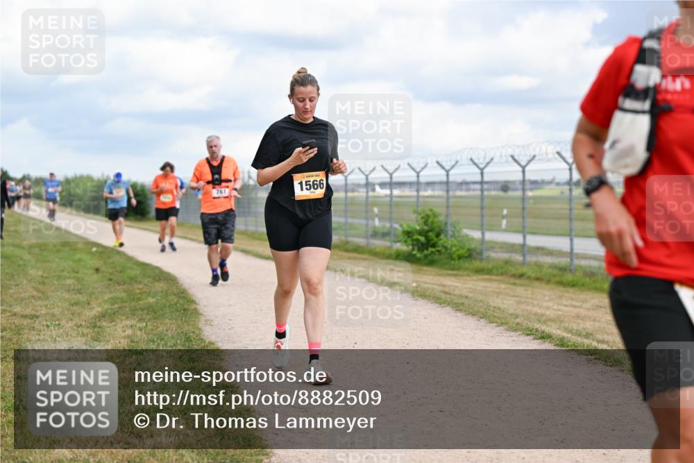 14.09.2025 - Airport Race Dr. Thomas Lammeyer http://msf.ph/oto/8882509 14.09.2025 12:35:30 Laufen 761, 1566 meine-sportfotos.de