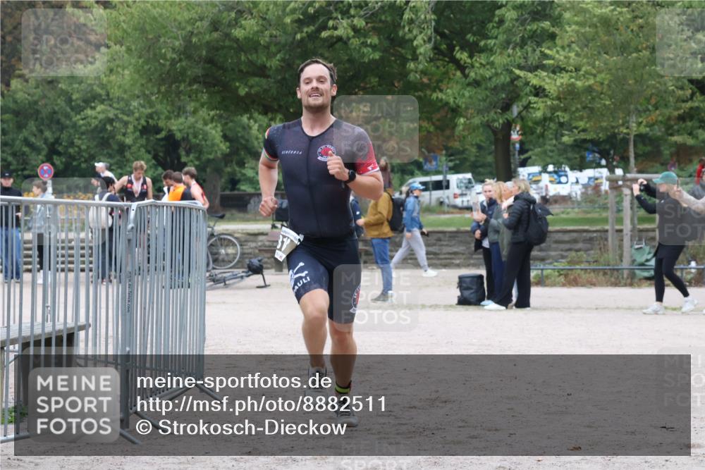 14.09.2025 - Stadtparktriathlon Strokosch-Dieckow http://msf.ph/oto/8882511 14.09.2025 09:49:05 Ziel 318 meine-sportfotos.de