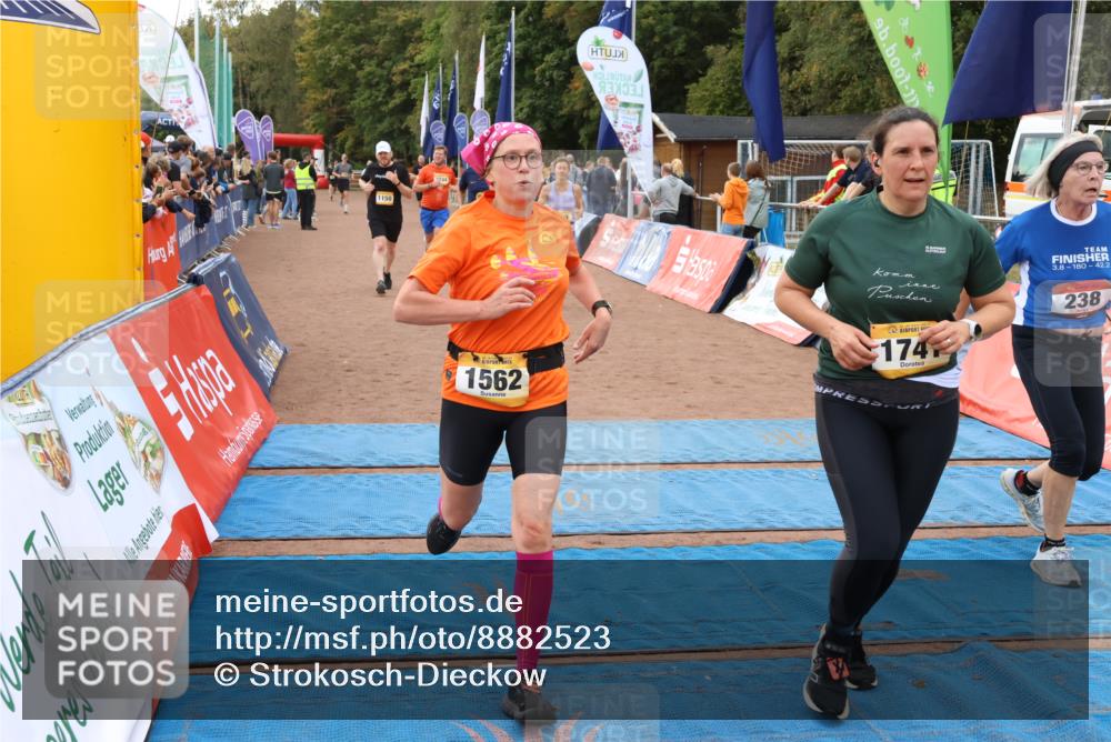 14.09.2025 - Airport Race Strokosch-Dieckow http://msf.ph/oto/8882523 14.09.2025 12:44:23 Ziel 238, 590, 788, 948, 949, 1150, 1371, 1469, 1562, 1741, 1744 meine-sportfotos.de