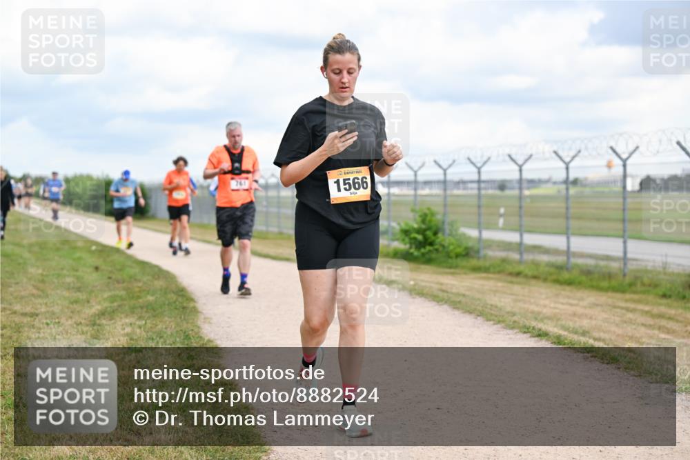 14.09.2025 - Airport Race Dr. Thomas Lammeyer http://msf.ph/oto/8882524 14.09.2025 12:35:31 Laufen 1566 meine-sportfotos.de