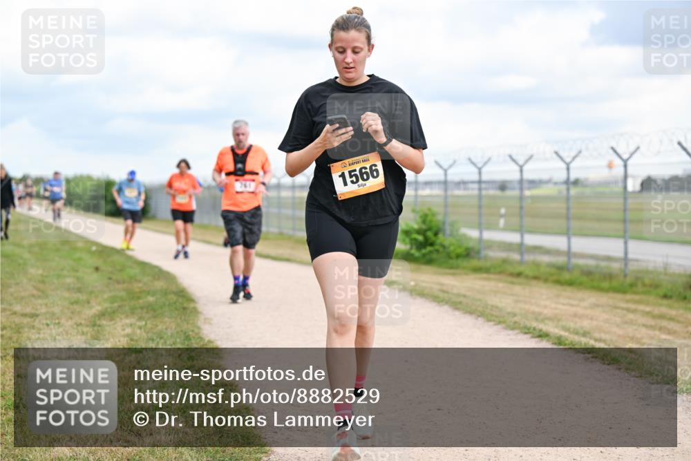 14.09.2025 - Airport Race Dr. Thomas Lammeyer http://msf.ph/oto/8882529 14.09.2025 12:35:31 Laufen 1566 meine-sportfotos.de