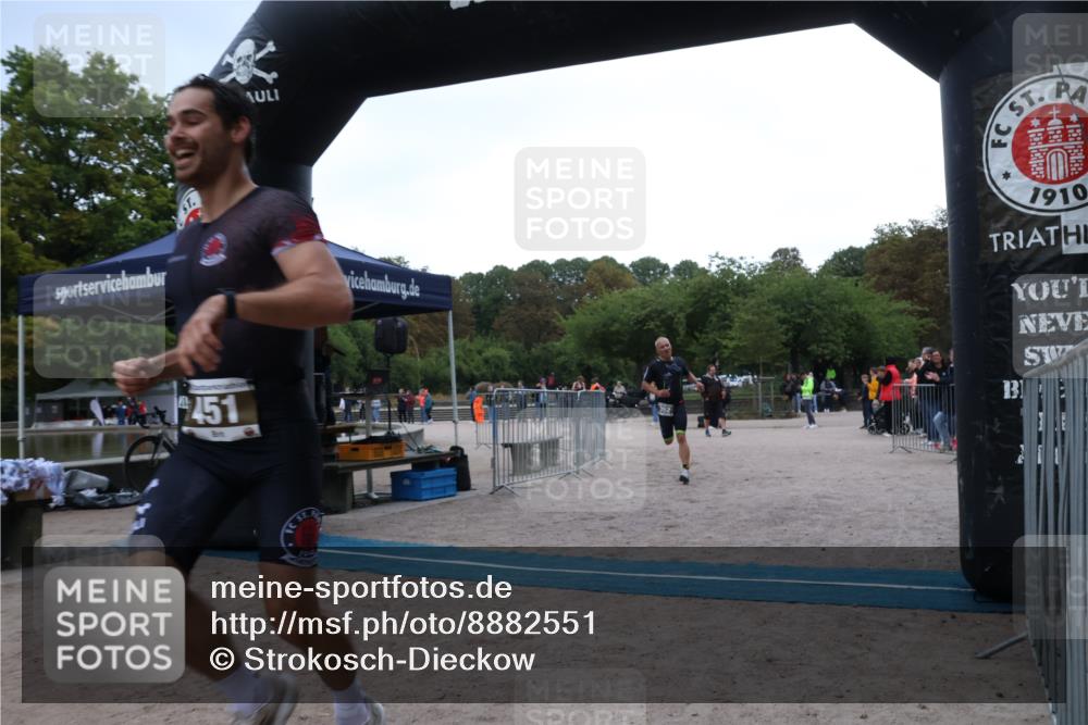 14.09.2025 - Stadtparktriathlon Strokosch-Dieckow http://msf.ph/oto/8882551 14.09.2025 09:49:22 Ziel 362, 451 meine-sportfotos.de