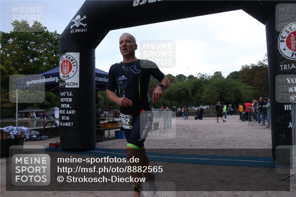 14.09.2025 - Stadtparktriathlon Strokosch-Dieckow http://msf.ph/oto/8882565 14.09.2025 09:49:24 Ziel 362, 451 meine-sportfotos.de