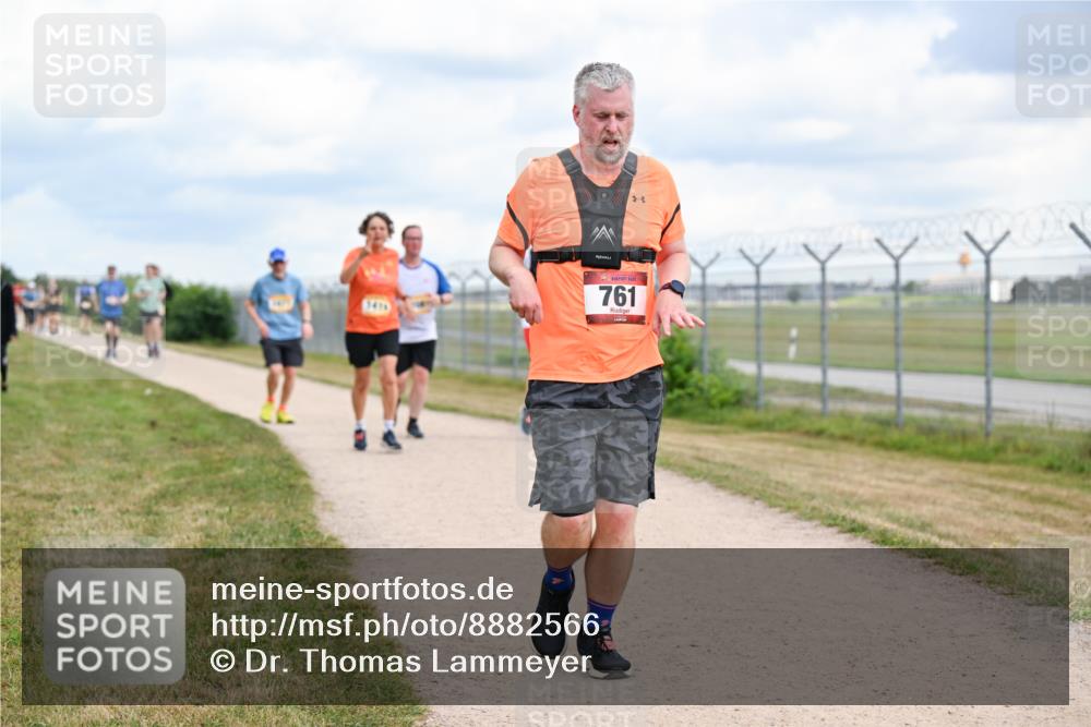 14.09.2025 - Airport Race Dr. Thomas Lammeyer http://msf.ph/oto/8882566 14.09.2025 12:35:34 Laufen 761 meine-sportfotos.de