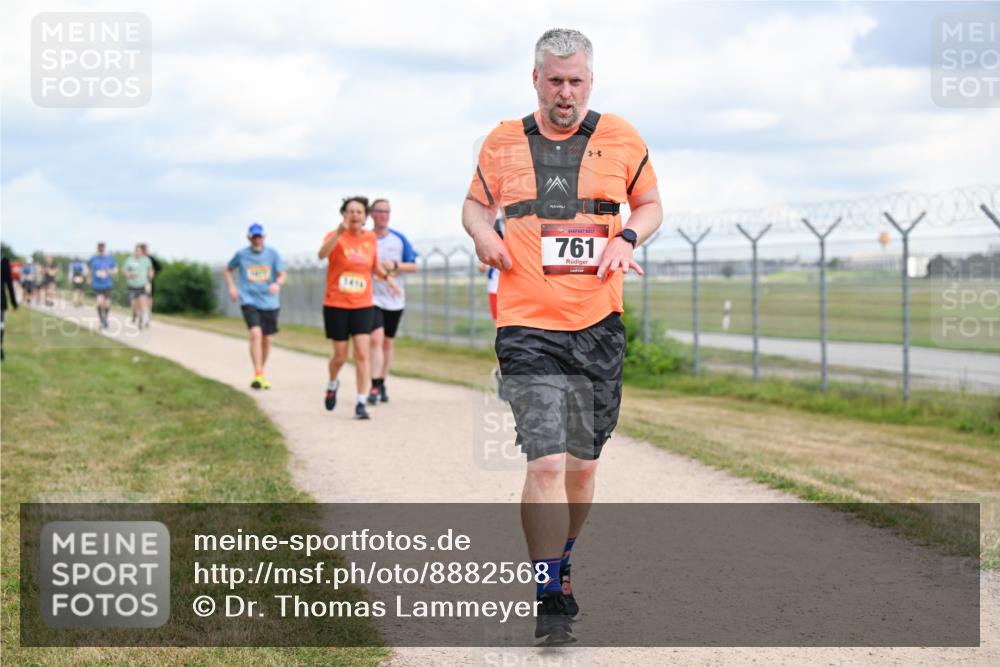 14.09.2025 - Airport Race Dr. Thomas Lammeyer http://msf.ph/oto/8882568 14.09.2025 12:35:34 Laufen 761 meine-sportfotos.de