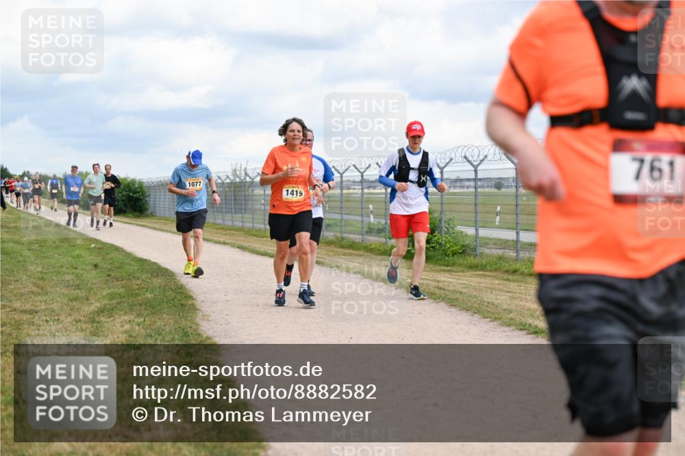 14.09.2025 - Airport Race Dr. Thomas Lammeyer http://msf.ph/oto/8882582 14.09.2025 12:35:36 Laufen 1077, 1419, 761 meine-sportfotos.de