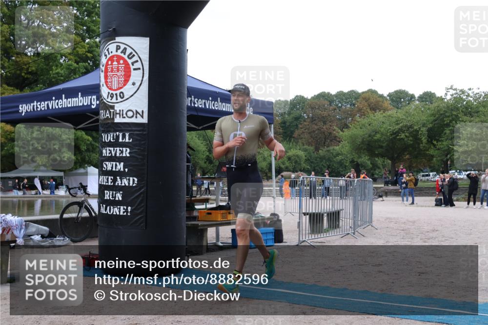 14.09.2025 - Stadtparktriathlon Strokosch-Dieckow http://msf.ph/oto/8882596 14.09.2025 09:49:55 Ziel 337, 365 meine-sportfotos.de