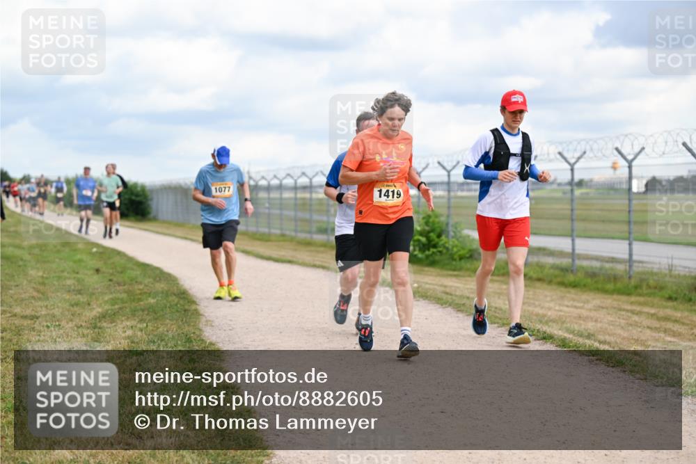 14.09.2025 - Airport Race Dr. Thomas Lammeyer http://msf.ph/oto/8882605 14.09.2025 12:35:37 Laufen 1077, 1419 meine-sportfotos.de