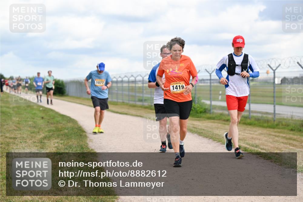 14.09.2025 - Airport Race Dr. Thomas Lammeyer http://msf.ph/oto/8882612 14.09.2025 12:35:38 Laufen 1077, 1419 meine-sportfotos.de