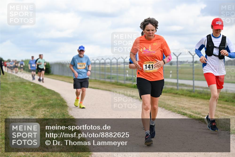 14.09.2025 - Airport Race Dr. Thomas Lammeyer http://msf.ph/oto/8882625 14.09.2025 12:35:38 Laufen 1077, 141 meine-sportfotos.de
