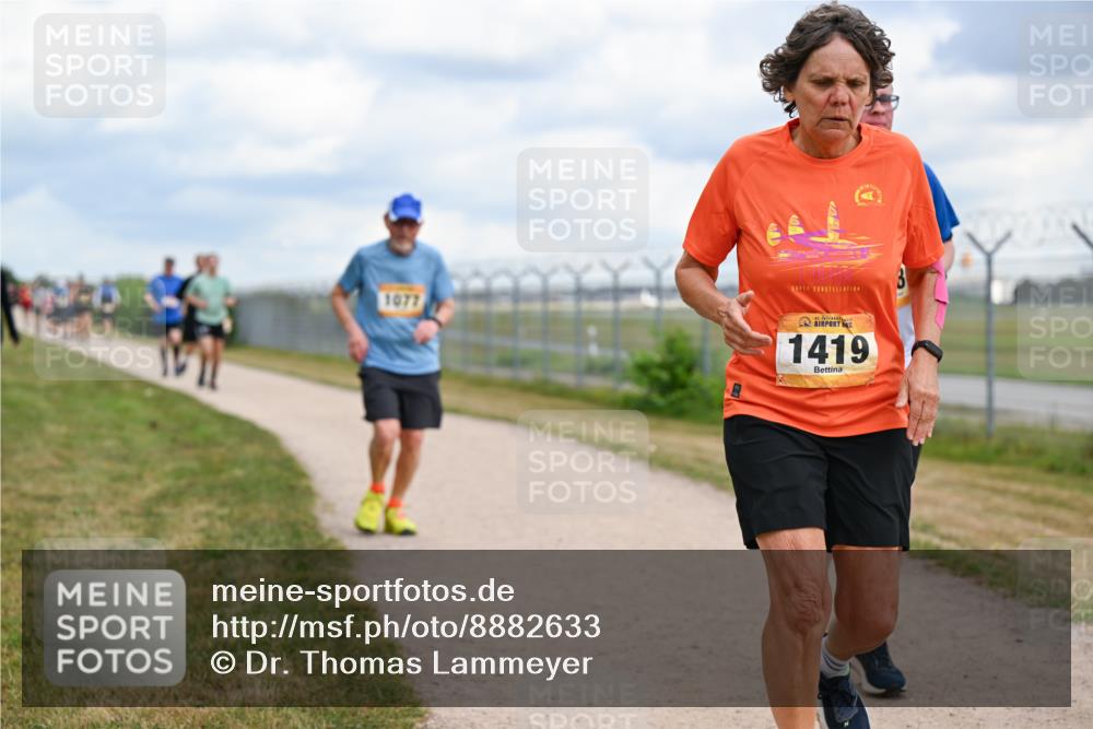 14.09.2025 - Airport Race Dr. Thomas Lammeyer http://msf.ph/oto/8882633 14.09.2025 12:35:39 Laufen 1077, 1419 meine-sportfotos.de