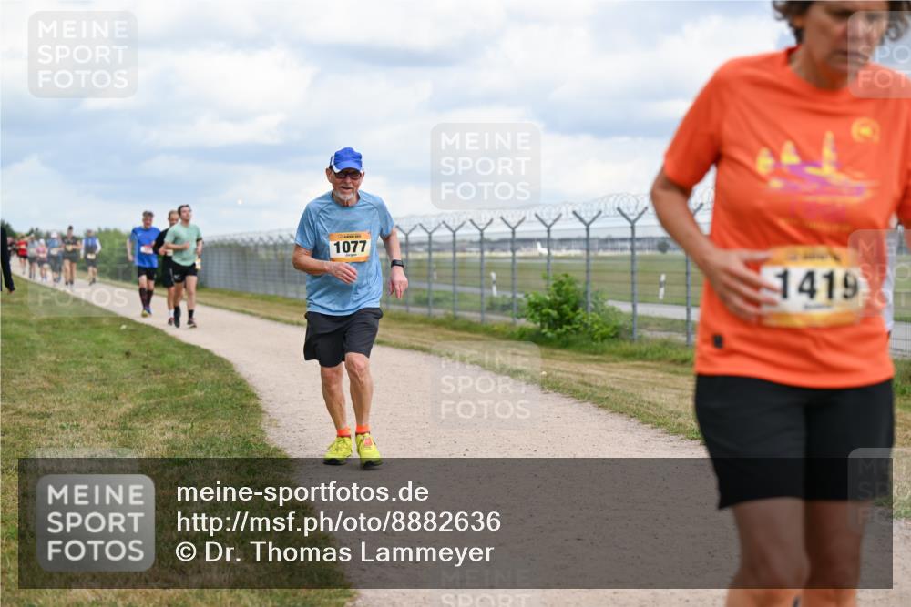 14.09.2025 - Airport Race Dr. Thomas Lammeyer http://msf.ph/oto/8882636 14.09.2025 12:35:39 Laufen 1077, 1419 meine-sportfotos.de