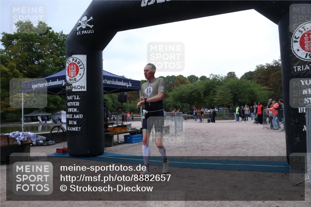 14.09.2025 - Stadtparktriathlon Strokosch-Dieckow http://msf.ph/oto/8882657 14.09.2025 09:50:37 Ziel 303, 348 meine-sportfotos.de