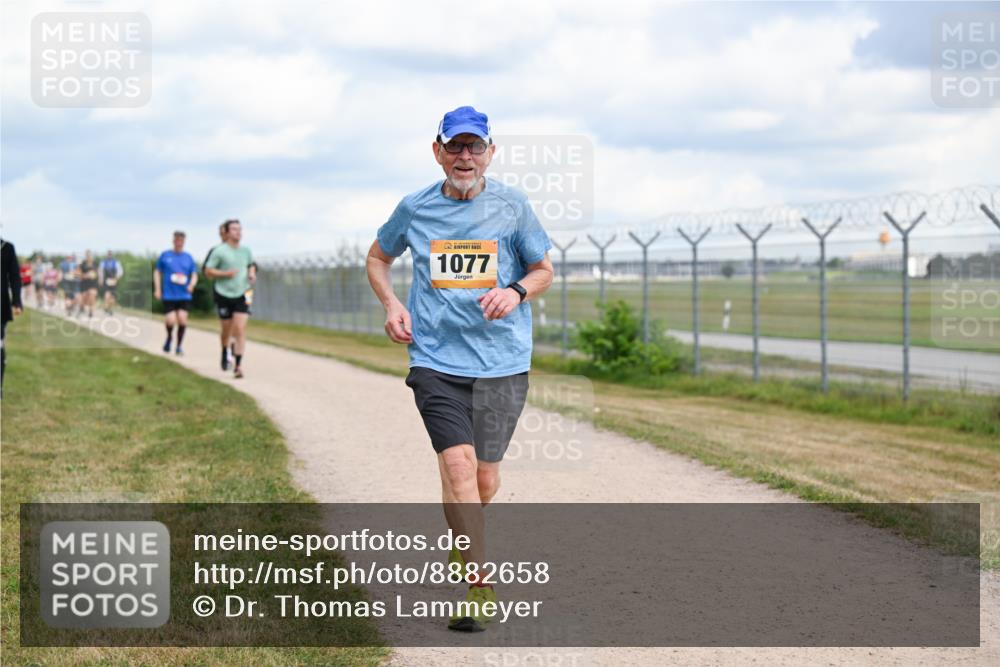 14.09.2025 - Airport Race Dr. Thomas Lammeyer http://msf.ph/oto/8882658 14.09.2025 12:35:41 Laufen 1077 meine-sportfotos.de