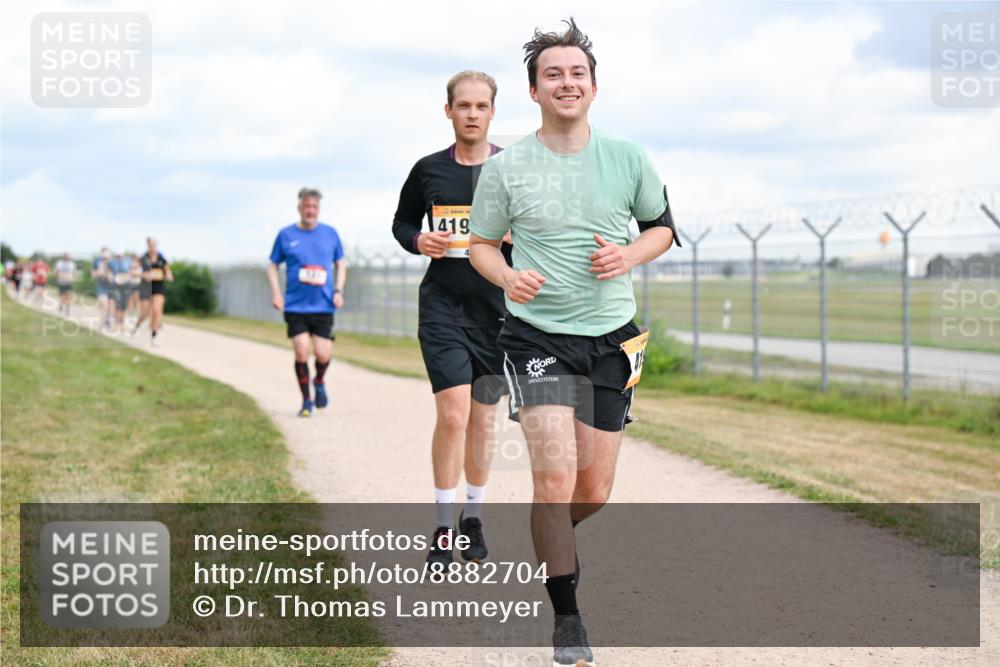 14.09.2025 - Airport Race Dr. Thomas Lammeyer http://msf.ph/oto/8882704 14.09.2025 12:35:47 Laufen 419 meine-sportfotos.de