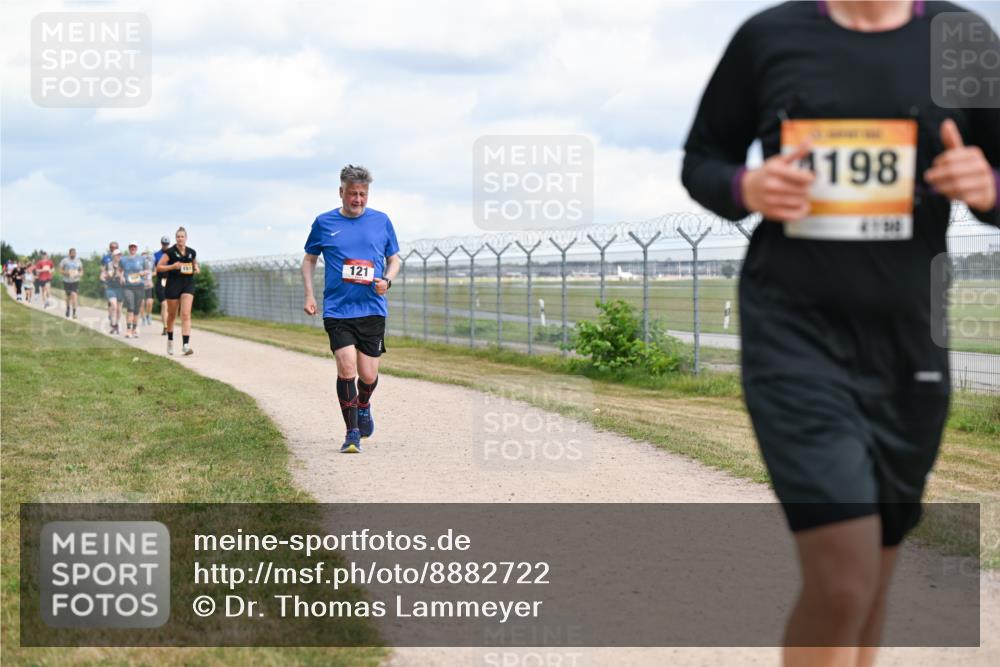 14.09.2025 - Airport Race Dr. Thomas Lammeyer http://msf.ph/oto/8882722 14.09.2025 12:35:48 Laufen 121, 198 meine-sportfotos.de