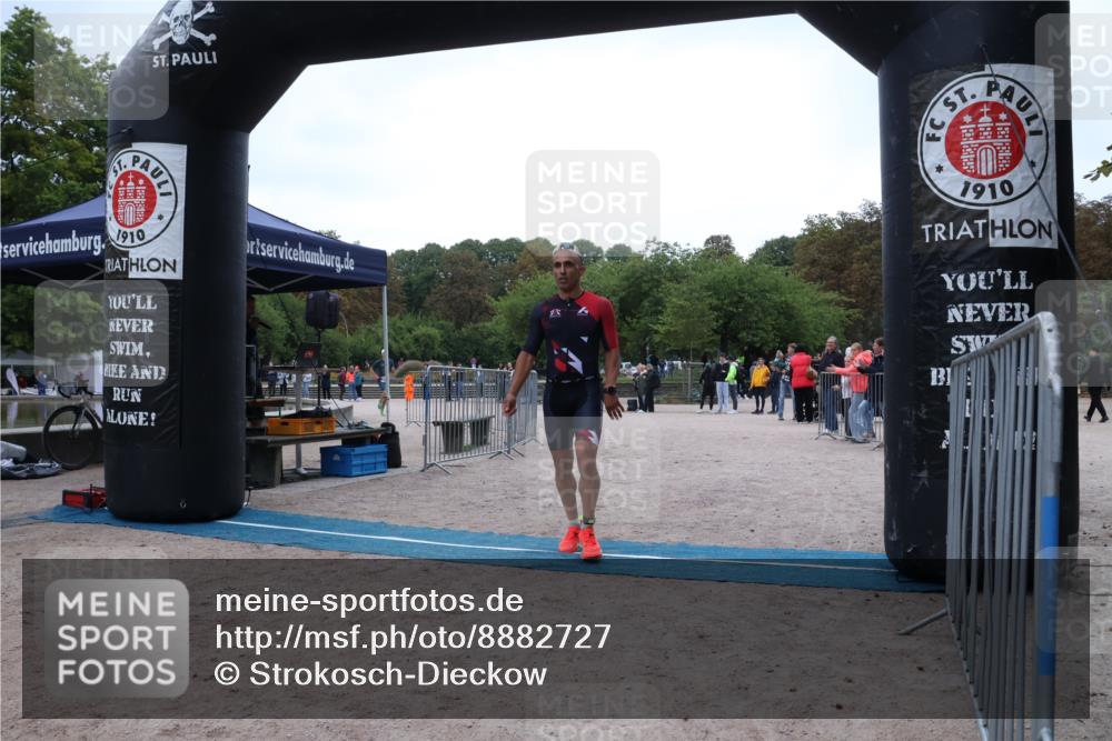 14.09.2025 - Stadtparktriathlon Strokosch-Dieckow http://msf.ph/oto/8882727 14.09.2025 09:51:06 Ziel 313, 336, 376, 378 meine-sportfotos.de