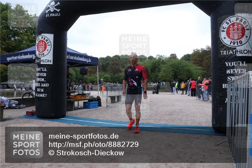 14.09.2025 - Stadtparktriathlon Strokosch-Dieckow http://msf.ph/oto/8882729 14.09.2025 09:51:07 Ziel 313, 336, 376, 378 meine-sportfotos.de