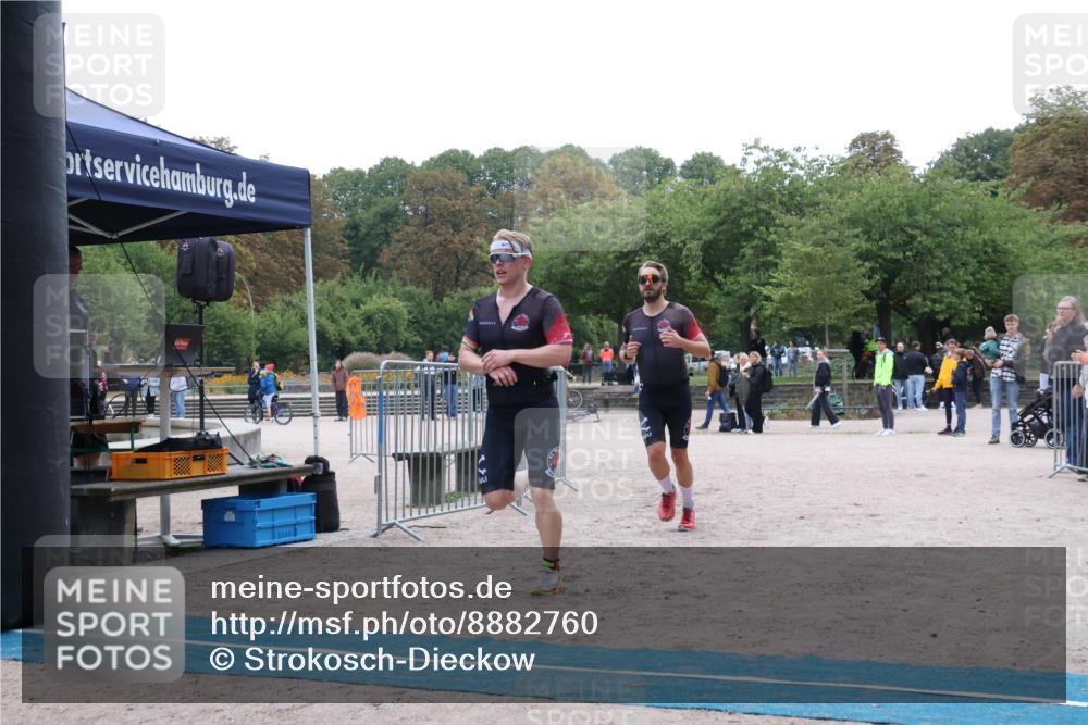 14.09.2025 - Stadtparktriathlon Strokosch-Dieckow http://msf.ph/oto/8882760 14.09.2025 09:51:42 Ziel 323, 325 meine-sportfotos.de