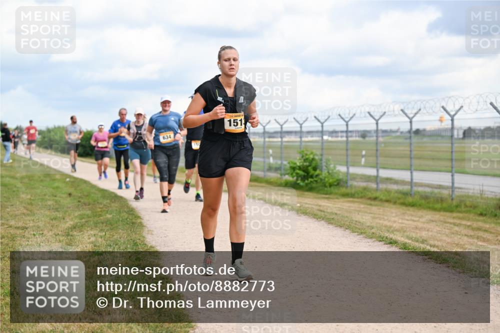 14.09.2025 - Airport Race Dr. Thomas Lammeyer http://msf.ph/oto/8882773 14.09.2025 12:35:57 Laufen 634, 151 meine-sportfotos.de