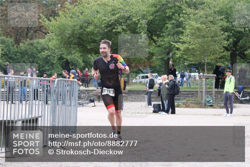14.09.2025 - Stadtparktriathlon Strokosch-Dieckow http://msf.ph/oto/8882777 14.09.2025 09:51:56 Ziel 319, 332 meine-sportfotos.de