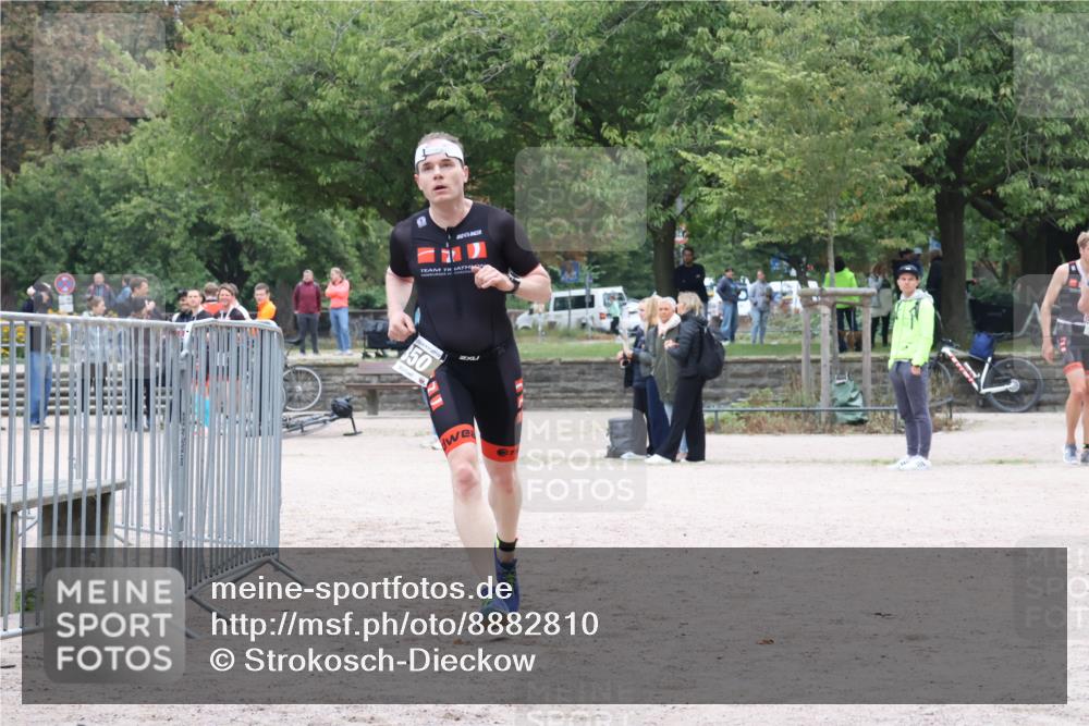14.09.2025 - Stadtparktriathlon Strokosch-Dieckow http://msf.ph/oto/8882810 14.09.2025 09:52:42 Ziel 350 meine-sportfotos.de