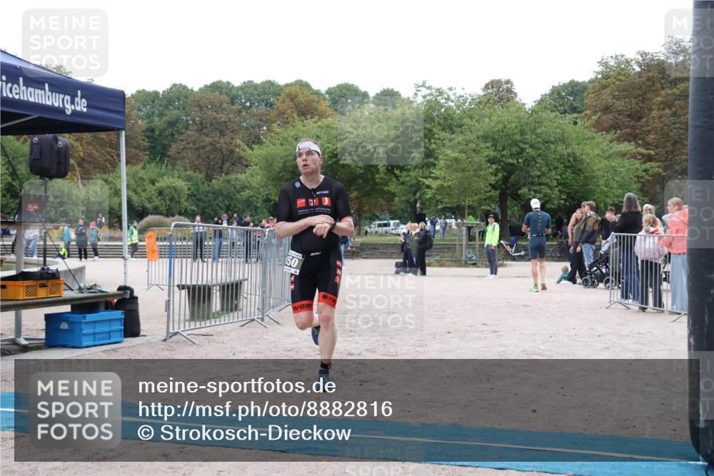 14.09.2025 - Stadtparktriathlon Strokosch-Dieckow http://msf.ph/oto/8882816 14.09.2025 09:52:43 Ziel 350 meine-sportfotos.de