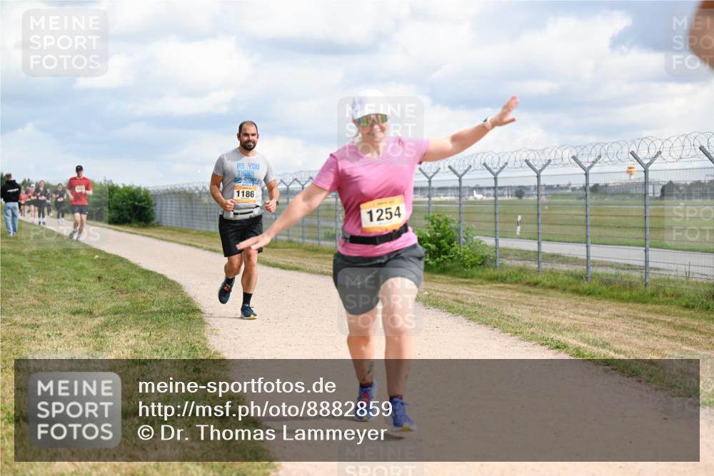 14.09.2025 - Airport Race Dr. Thomas Lammeyer http://msf.ph/oto/8882859 14.09.2025 12:36:05 Laufen 1186, 1254 meine-sportfotos.de