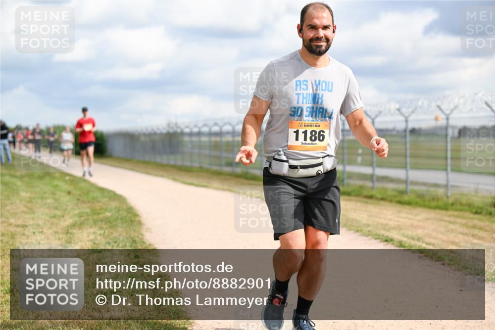 14.09.2025 - Airport Race Dr. Thomas Lammeyer http://msf.ph/oto/8882901 14.09.2025 12:36:08 Laufen 1186 meine-sportfotos.de